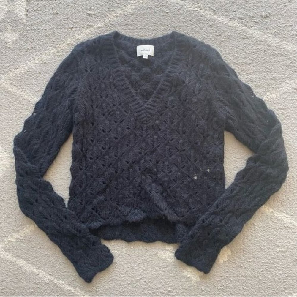 Wilfred Aritzia Messac Black Knit Crochet V-Neck Sweater S